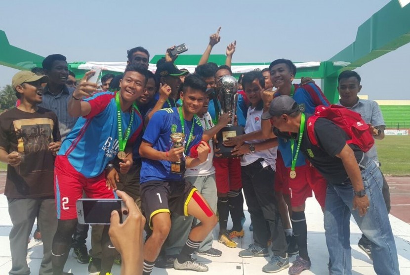 Tim Jabar yang menjuarai Liga Sepak Bola Pelajar U-16 Piala Menpora 2017.