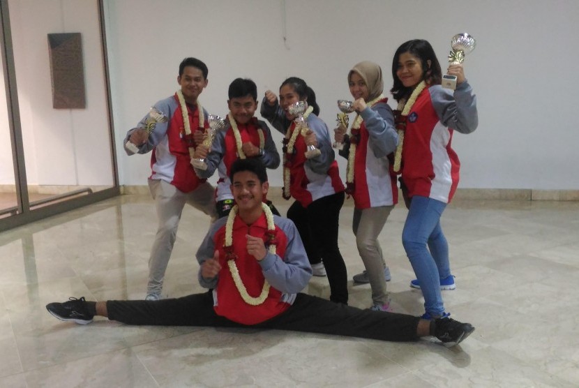 Tim karate Indonesia yang merupakan jebolan tim Olimpiade Olahraga Siswa Nasional (O2SN) meraih meraih dua medali emas , satu medali perak, dua medali perunggu pada kejuaraan  karate internasional di Belgia , Jumat (17/11).