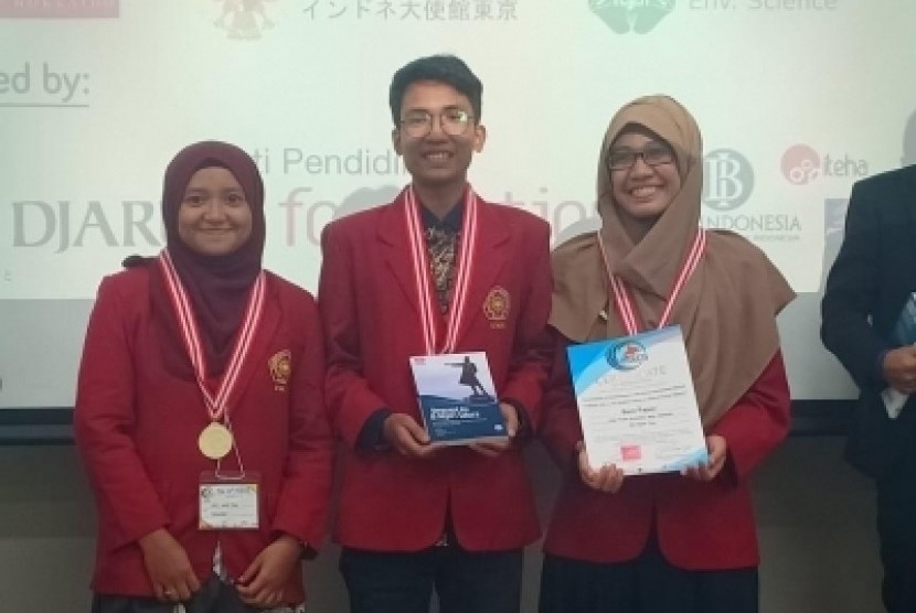 Tim karya tulis mahasiswa Universitas Muhammadiyah Malang (UMM) meraih Best  Paper di ajang Hokkaido Indonesian Student Association Scientific Meeting  16th di Hokkaido University, Jepang.
