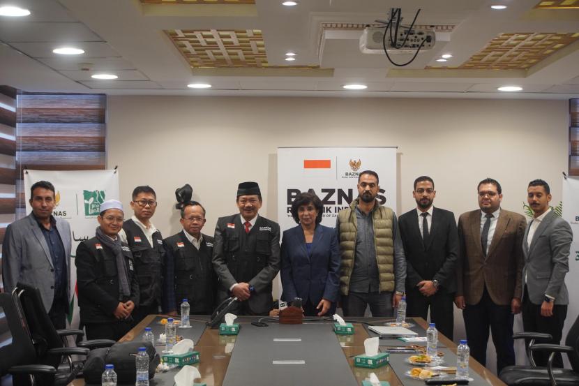 BAZNAS RI Humanitarian Team visits Cairo, Egypt, as a show of support for Palestine.