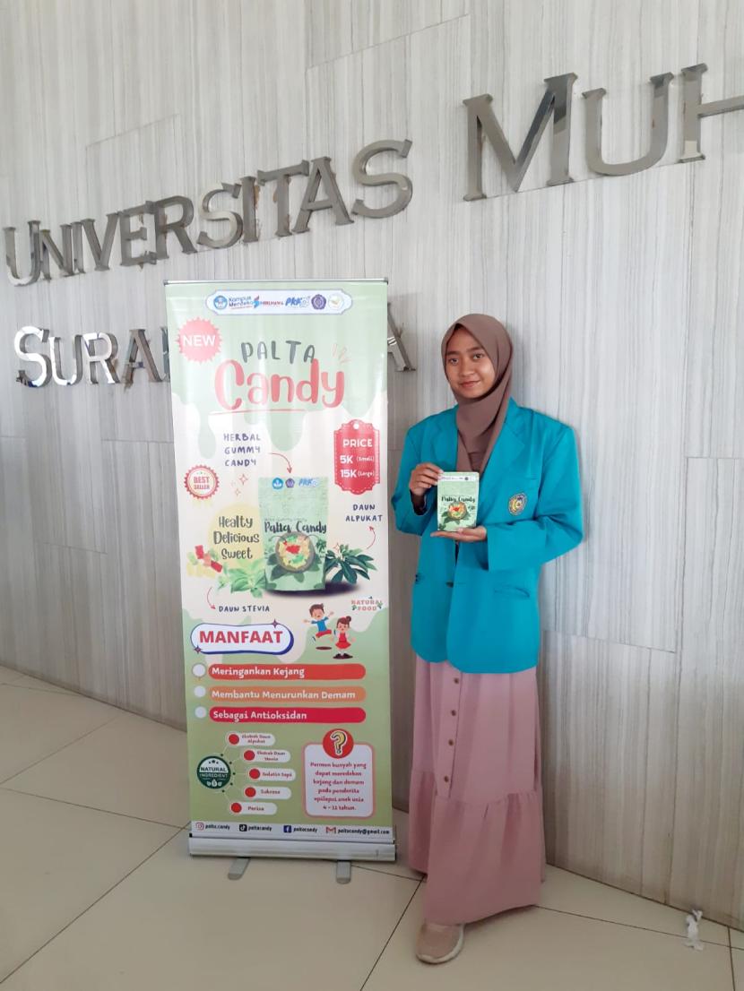 TIM Kreativitas Mahasiswa Kewairausahaan (PKM-K) UMS menciptakan produk gummy candy herbal, Kamis (28/9/2023).