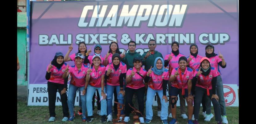 Tim Kriket Bali juara di Kartini Cup 2021.
