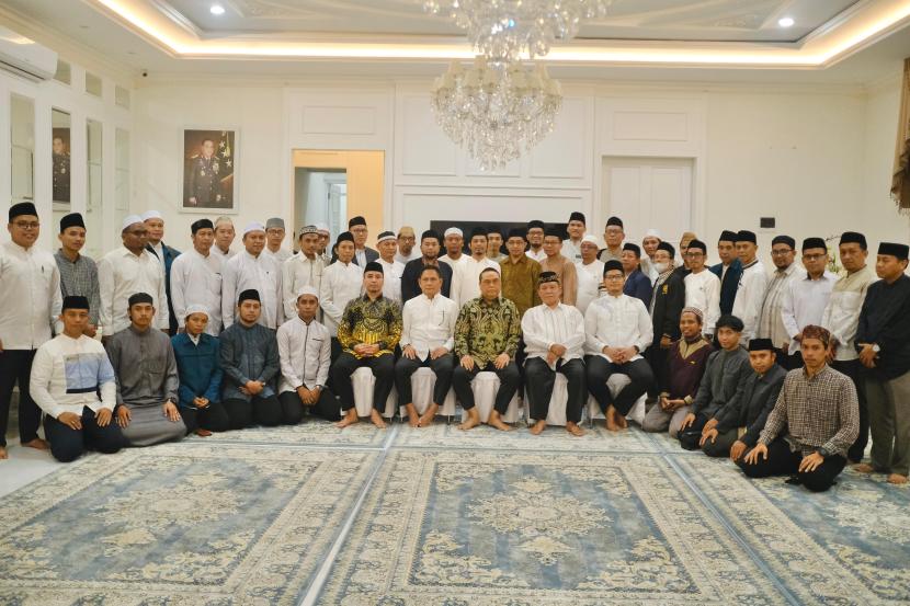 Tim Lazis ASFA dipimpin Komjen Pol (pur) Syafruddin  di Sulawesi Selatan.