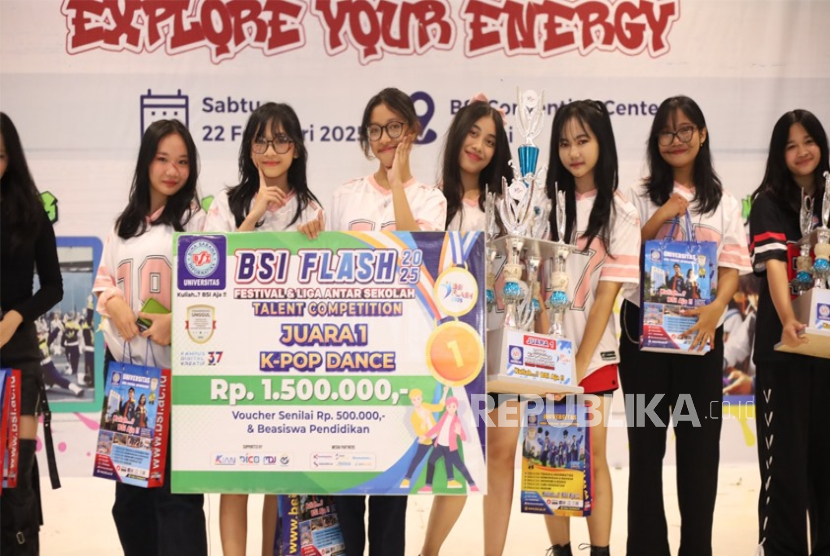 Tim Lieveth meraih juara pertama dalam BSI Flash 2025.