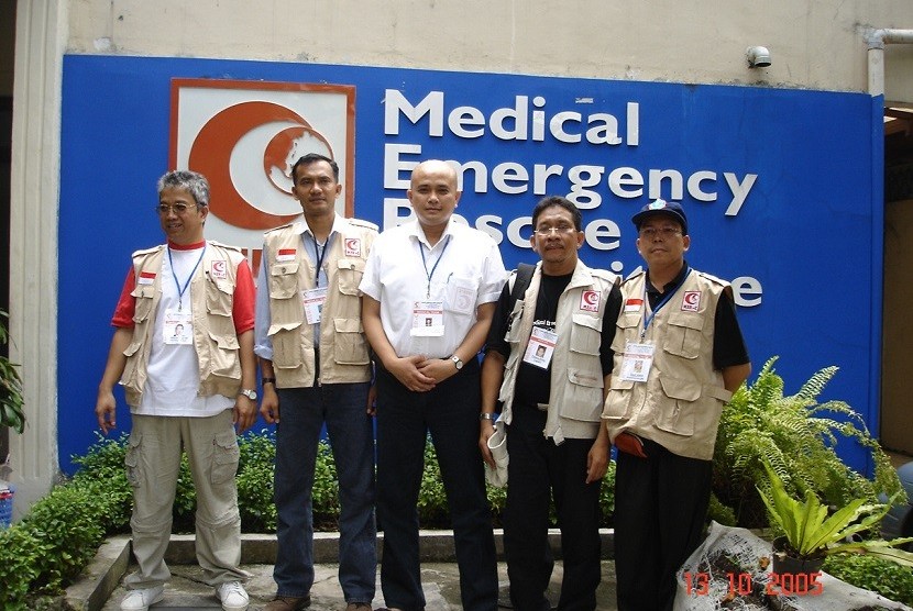 Tim medis Mer-c yang berangkat ke Kashmir, Pakistan