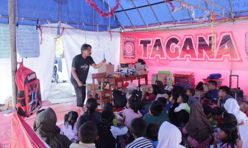 Tim Misi Kemanusiaan kembali melakukan Gerakan kebaikan bagi  penyintas gempa Cianjur, di  Desa Cugenang, Kecamatan Cugenang, Cianjur, Jawa Barat, 14-15 Desember 2022.