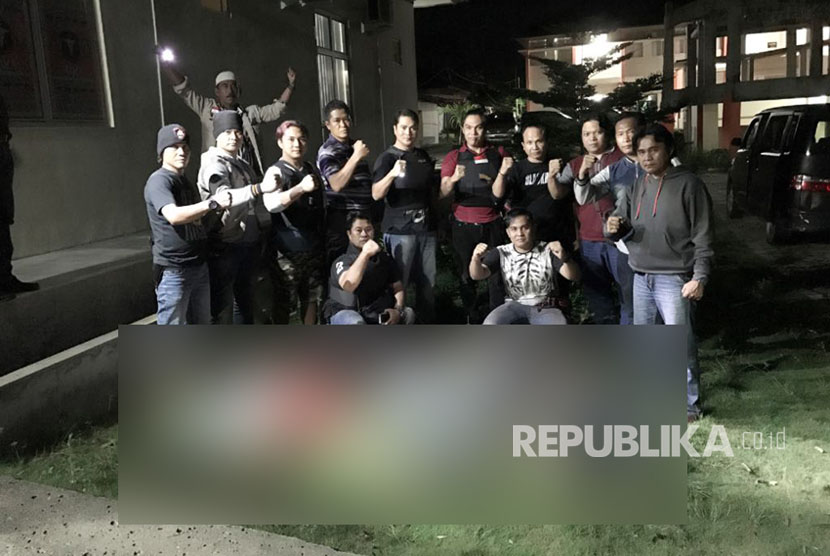 Tim Paminal Mabes Polri periksa turun ke Polresta Bandar Lampung, Senin (3/4). Tim periksa anggota Tim Khusus Antibandit (Tekab) 308 Polresta Bandar Lampung, terkait foto viral polisi bergembira saat berfose di depan lima mayat diduga begal motor di media sosial.