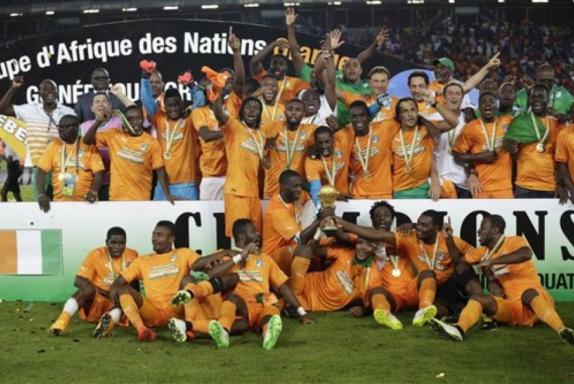 Tim Pantai Gading merayakan gelar juara Piala Afrika 2015
