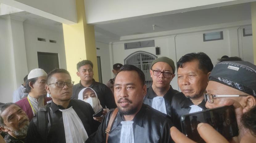 Tim penasehat hukum Bambang Tri mengundurkan diri dari sidang kasus dugaan ujaran kebencian ITE dan penistaan agama, Selasa (21/3/2023).