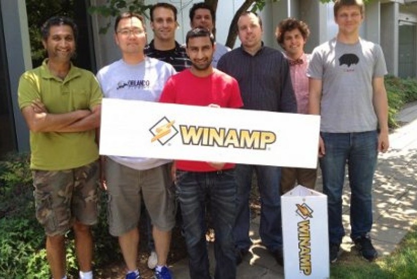 Tim pengembang Winamp berbasis di Dulles, Amerika Serikat.