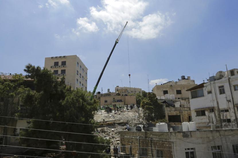 korban-gedung-ambruk-di-yordania-jadi-sembilan-orang-or-republika-online