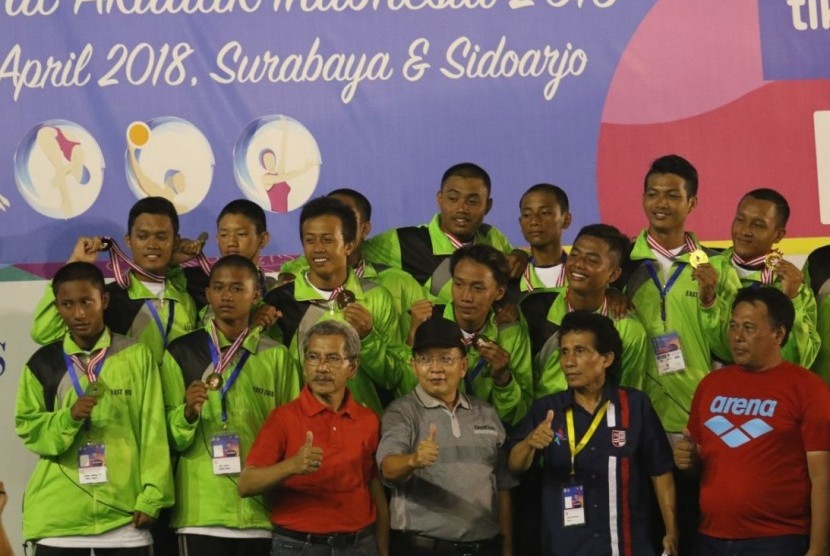 Tim polo air Jawa Timur.
