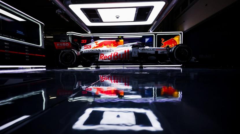 Tim Red Bull Racing dan Scuderia AlphaTauri menggunakan liveri khusus yang didedikasikan untuk Honda pada seri balap F1 Grand Prix Turki.