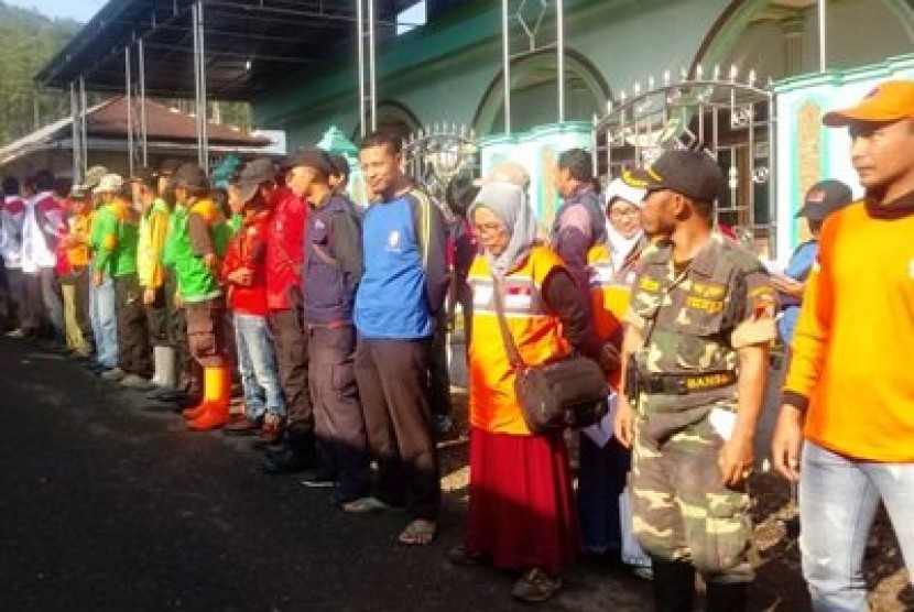 Tim Relawan Rumah Zakat siap membantu korban gempa Banjarnegara.