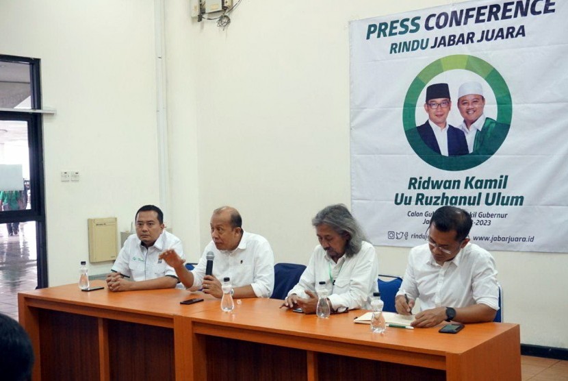 Tim RINDU menggelar konferensi pers di Sabuga, Bandung, Kamis (8/2). Foto: Dedi Junaedi/Republika