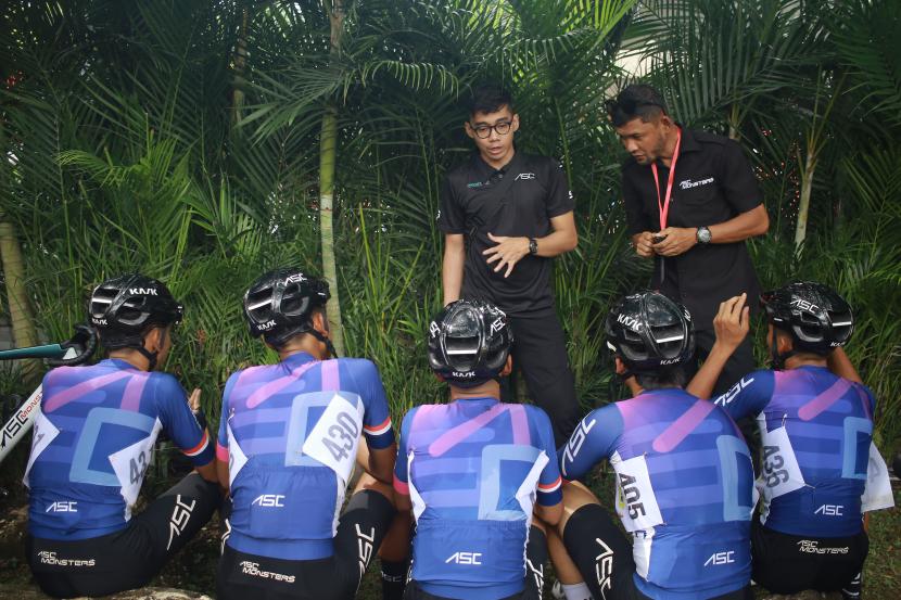 Tim sepeda ASC Monsters saat berkompetisi di National championship 2022.