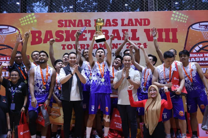 Tim Transmedia, juara Sinar Mas Land Basketball Tournament (SMLBT) 2024.