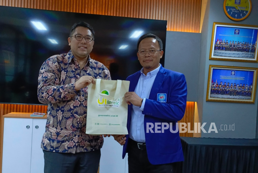 Tim UI GreenMetric berkunjung ke UBSI membahas pengembangan kampus hijau.