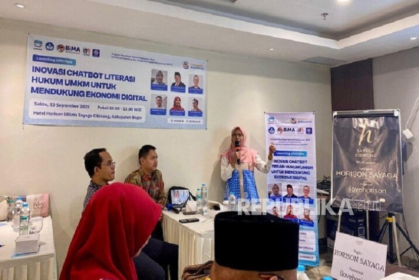 Tim UNM menghadirkan UMKMate sebagai solusi digital yang membantu pelaku UMKM memahami aspek hukum lebih mudah dan cepat.