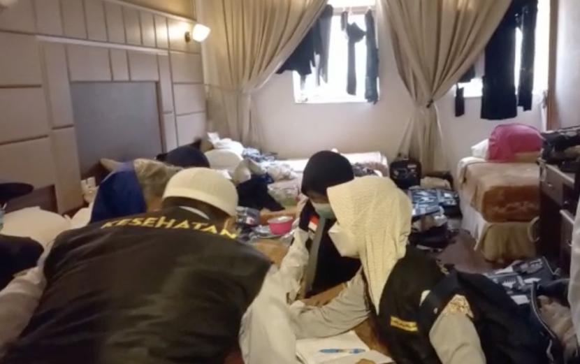 Tim visitasi sektor dua Kantor Kesehatan Haji Indonesia (KKHI) Madinah melakukan kunjungan ke hotel Amjad Al Garra pada, Kamis (9/6)