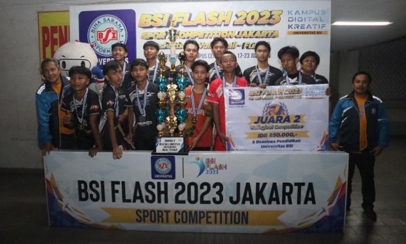 Tim voli SMK Cengkareng 1 berhasil meraih juara 2 dalam kompetisi voli BSI Flash 2023.
