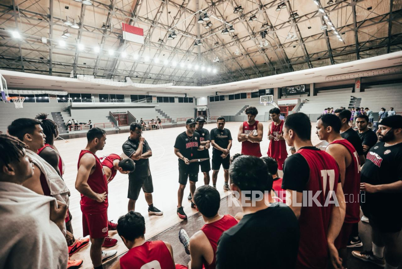 Timnas basket putra Indonesia.