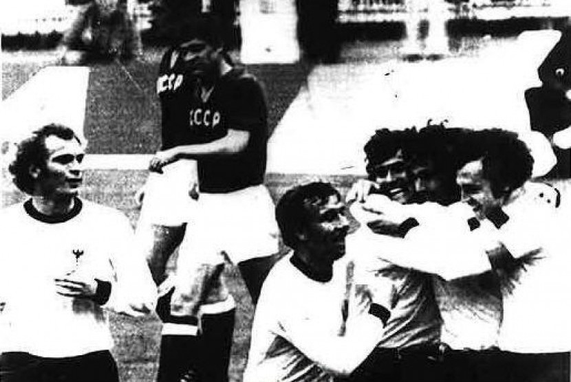 Timnas Jerman Barat melakukan selebrasi usai mengalahkan Uni Soviet di final Piala Eropa 1972.