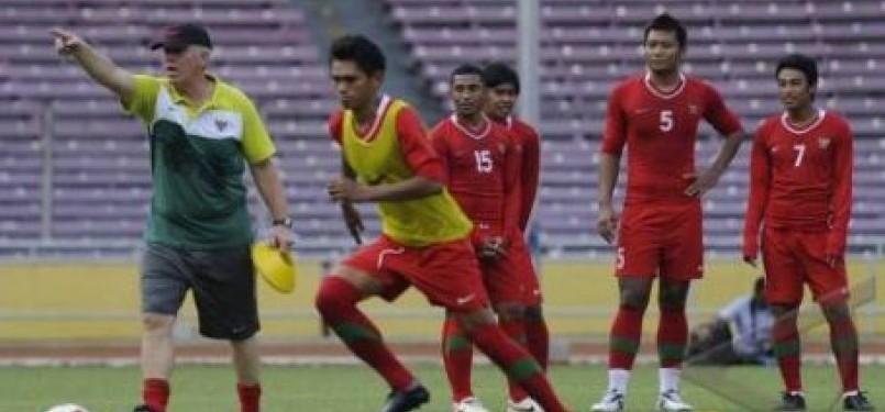 Timnas senior Indonesia saat menggelar latihan di bawah arahan pelatih Wim Rijsbergen.