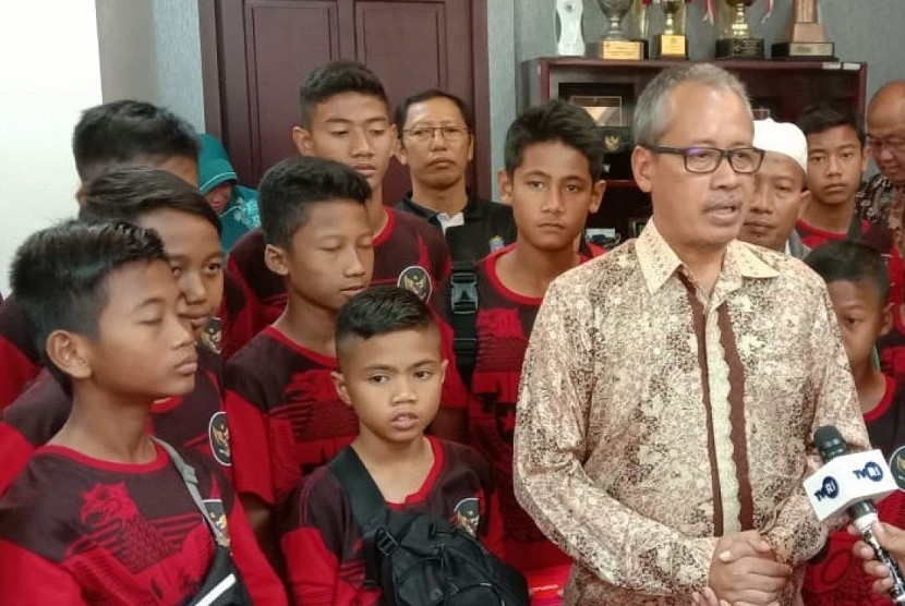 Timnas Sepak Bola U-13 Indonesia di bawah naungan Sepak Bola Anak Indonesia dalam waktu dekat ini akan mengikuti kompetisi di Sabah Malaysia yang akan diselenggarakan pada 6-9 Oktober 2019 mendatang.