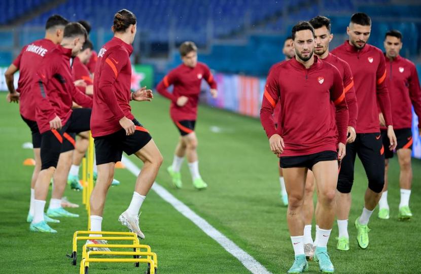 Timnas Turki akan menghadapi Italia di laga pembuka Euro 2020 pada Sabtu (12/6) dinihari WIB.