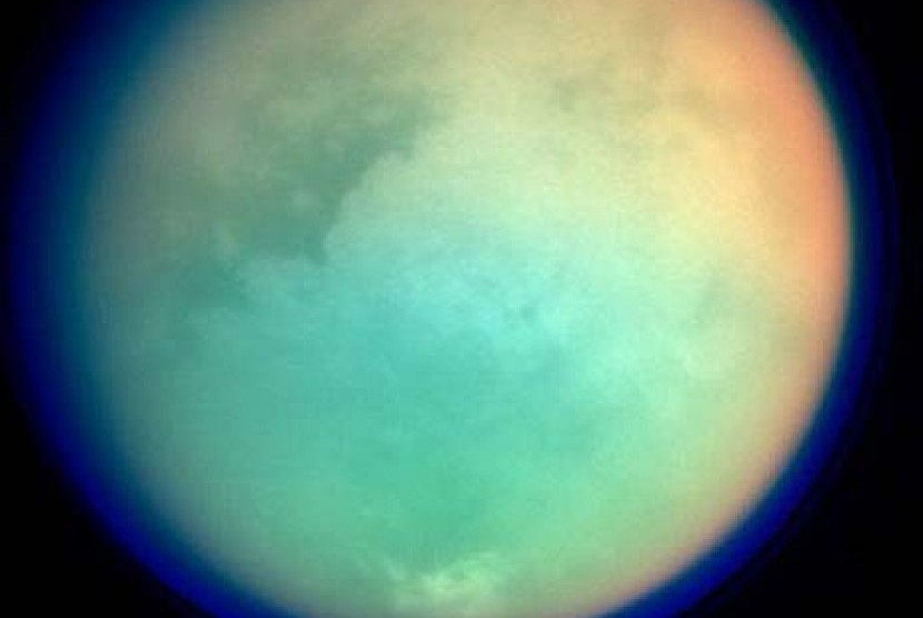 Titan, bulan Saturnus yang mirip Bumi