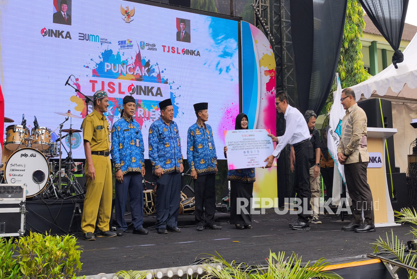 TJSL INKA SMK Series akhirnya tiba di sesi puncaknya pada hari Selasa (17/12/2024) di SMKN 1 Kebonsari Kabupaten Madiun, Jawa Timur. 