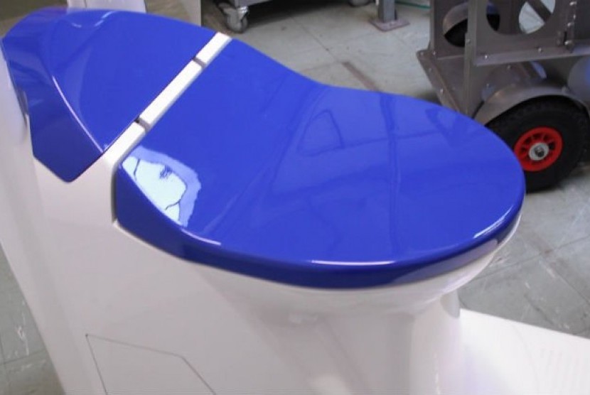 toilet tanpa air yang bisa menghasilkan listrik