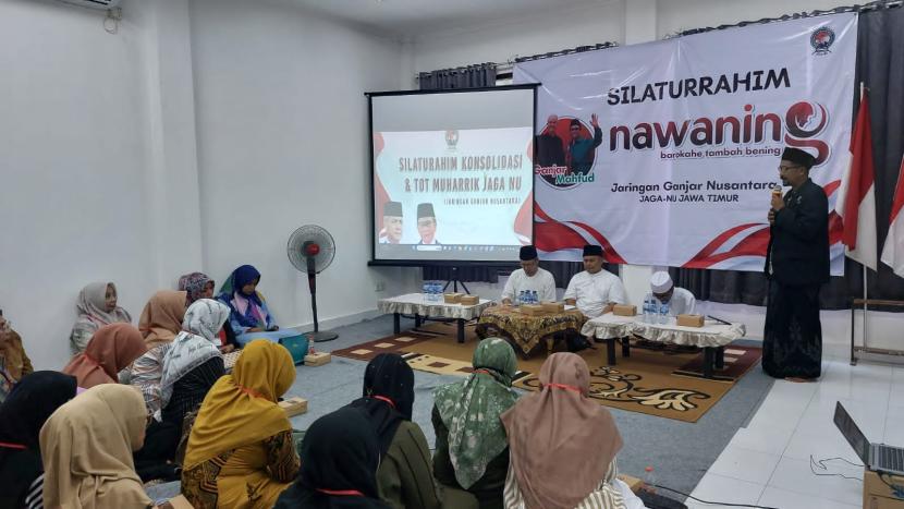 Tokoh Nahdlatul Ulama (NU) Jawa Timur dalam komunitas Nawaning JAGA-NU Tapal Kuda melakukan pertemuan. Acara tersebut beelangsung di Ponpes Al-Falah Jember, Jawa Timur. 