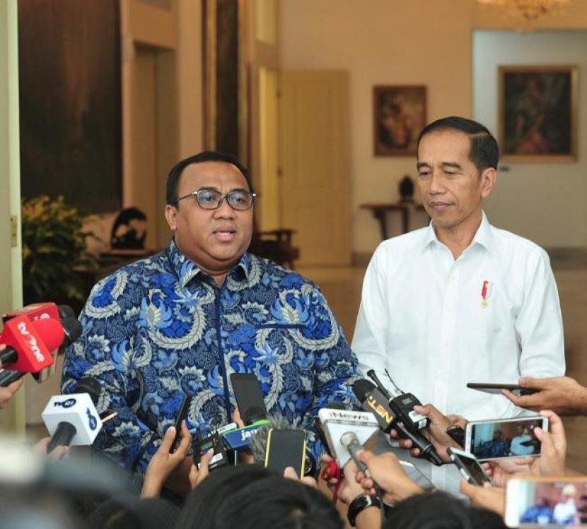 Tokoh Relawan Jokowi Andi Gani Nena Wea menemui Presiden Jokowi di Istana Kepresidenan, Senin, 8 Agustus 2022. Andi Gani mengaku hanya bertemu Presiden Jokowi dan tidak bertemu langsung dengan Kapolri, yang juga dipanggil Jokowi di saat bersamaan. 