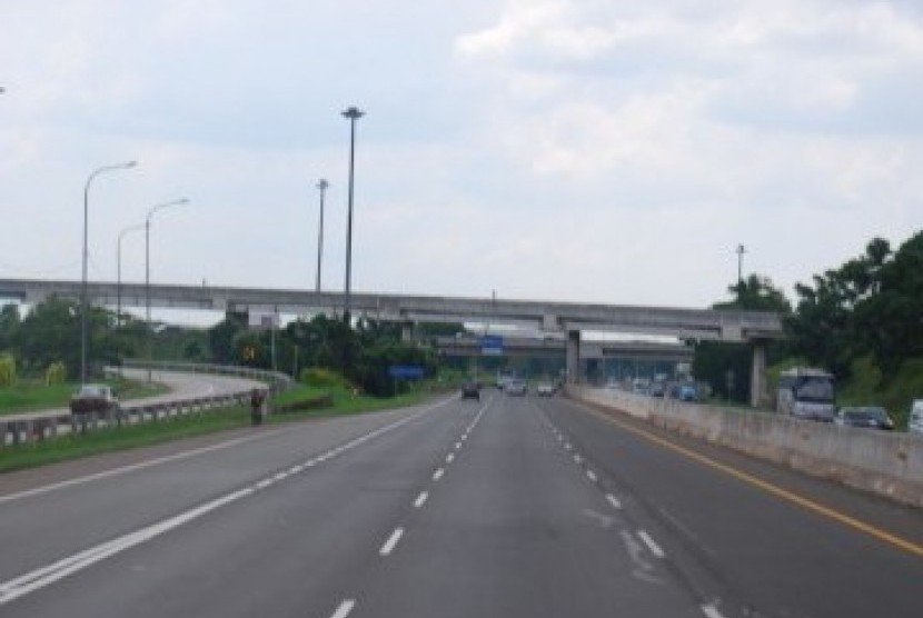 Tol Cikampek mulai lengang.