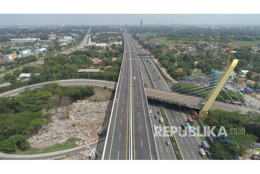 Tol Layang Jakarta Cikampek.