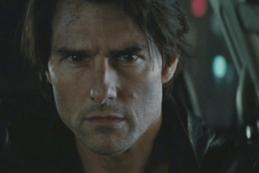 Tom Cruise.