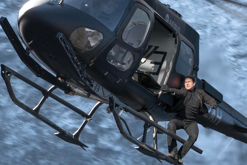 Tom Cruise melakukan adegan berbahaya di Mission Impossible Fallout.