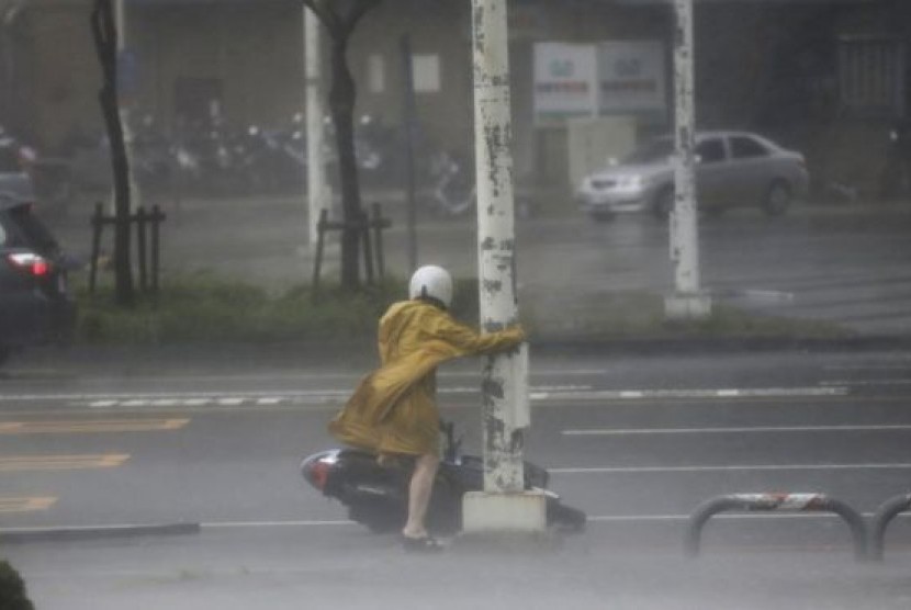 Topan Meranti di Taiwan.