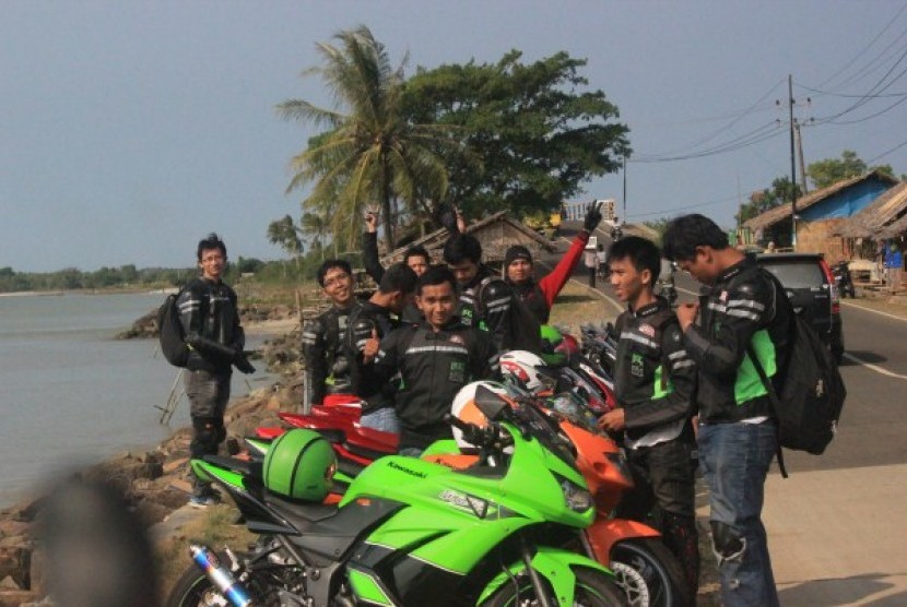 Touring bareng NOC Bogor ke Tanjung Lesung.