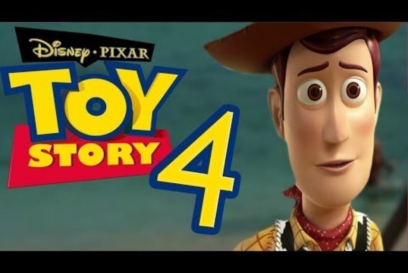 Poster film Toy Story 4. Karakter Duke Caboom di Toy Story 4 diisi suaranya oleh Keanu Reeves.