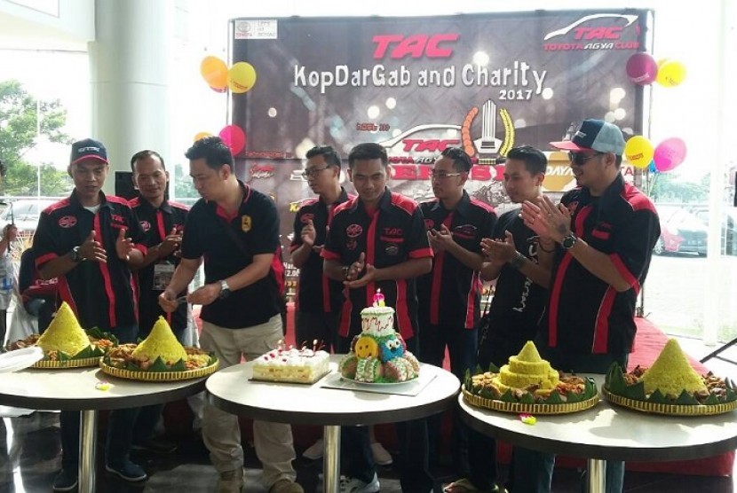 Toyota Agya Club gelar Kopdargab dan Charity serta perayaan HUT ke-3 TAC Chapter Bekasi