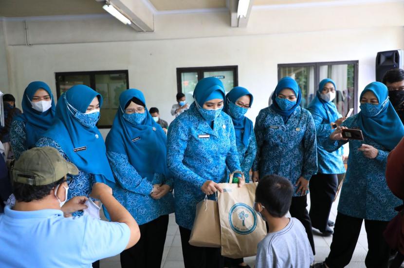 TP PKK Pusat Pantau Vaksinasi Anak dan Booster di DKI Jakarta