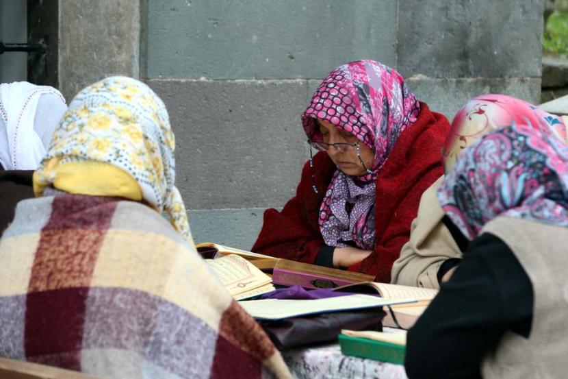 Tradisi muqabala atau membaca Alquran selama bulan Ramadhan di Tokat, Turki.