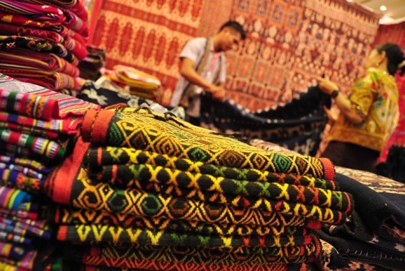 Traditional fabric of East Nusa Tenggara (illustration)  