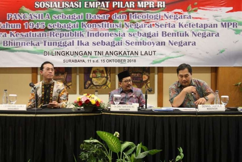 Training of Trainer (TOT) Empat Pilar bagi kalangan perwira menengah TNI AL, Surabaya, Jawa Timur, Jumat (12/10).