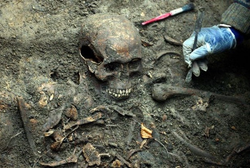 Tulang belulang yang ditemukan di kuburan massal di Durham merupakan tulang tahanan perang Skotlandia berusia 400 tahun. 