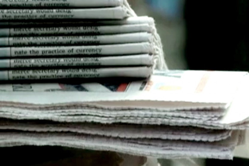 Tumpukan koran (ilustrasi)