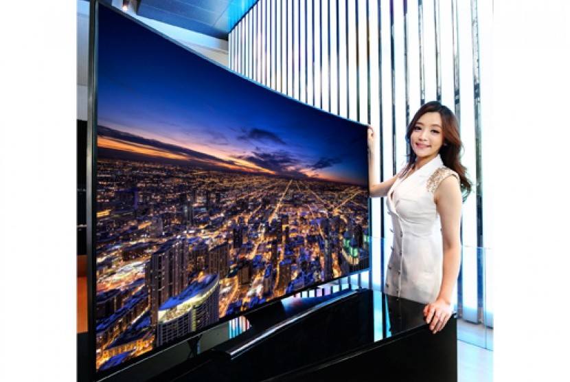 TV Lengkung Samsung HU7200